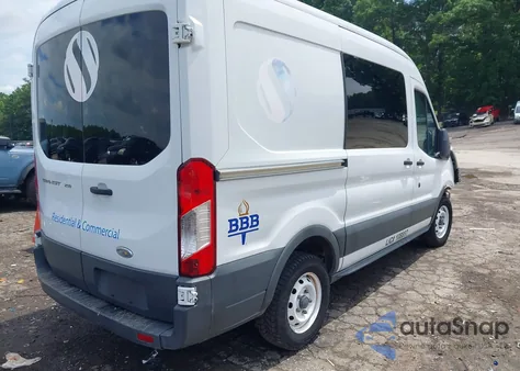 2015 Ford Transit-250 z USA, uszkodzony, nr VIN 1FTNR1CM6FKA24929